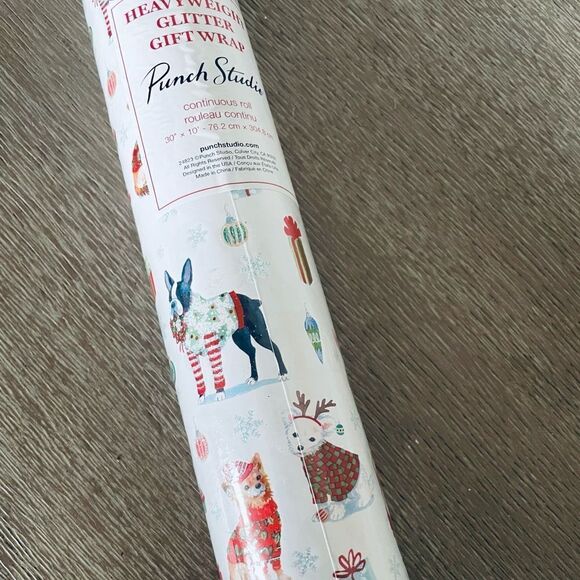 NWT Christmas Lifelike Dogs Glitter Gift Wrap Wrapping Paper Roll - Picture 2 of 4